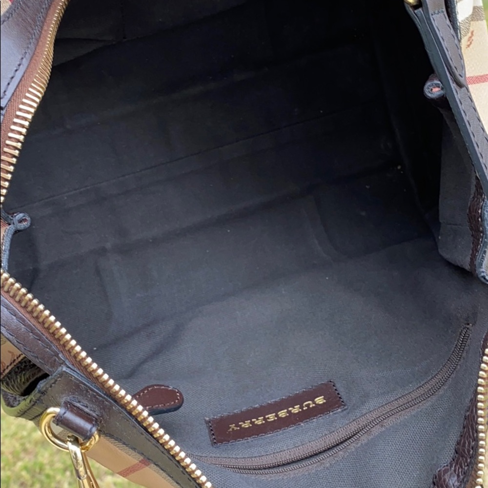 Burberry Beige Nova Check Satchel with Black Trim - Picture 14 of 16